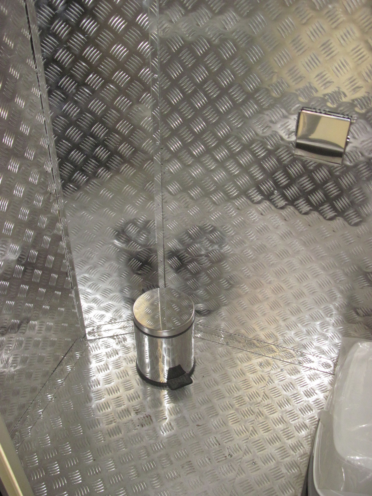 Sleeping or rest area inside a long-term protective shelter, bomb shelter, air-raid shelter, shelter, emergency shelter, cover, hiding place, boom, armored modular shelter, modular protected structure.